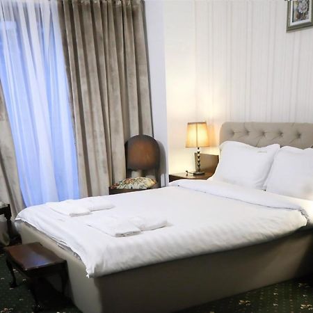 Hotel Art Montana 프레데알 외부 사진
