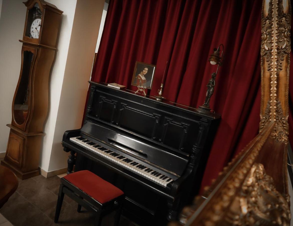 Hotel Art Montana 프레데알 외부 사진