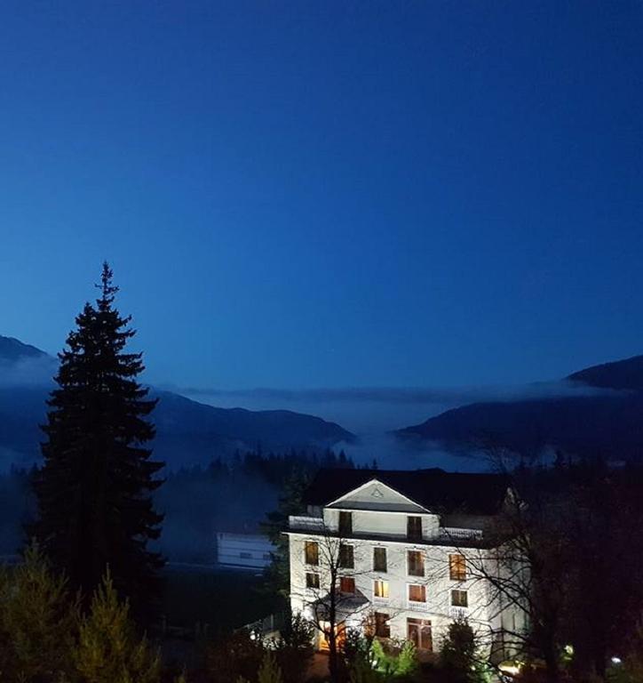 Hotel Art Montana 프레데알 외부 사진